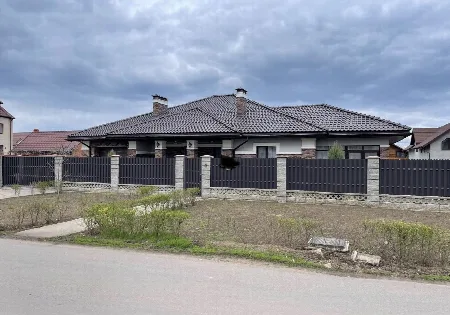 3-кімнатний будинок, 215 м², Фонтанка