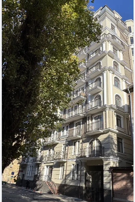 2-комнатная квартира, 75 м², Виндзор дом 1, Центр