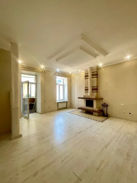 5-комнатная квартира, 130 м², Молдаванка