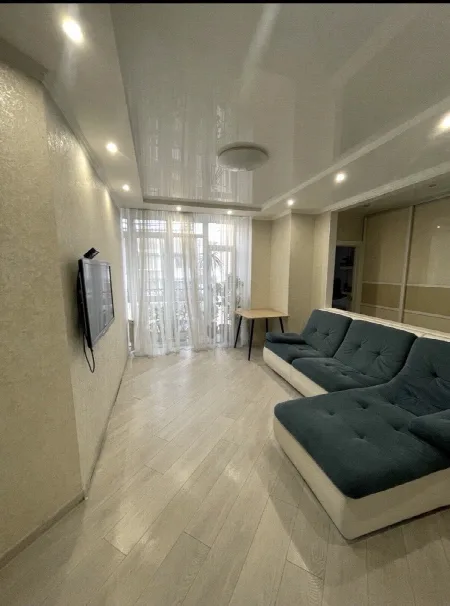 3-кімнатна квартира, 90 м², Еталон, Черьомушки