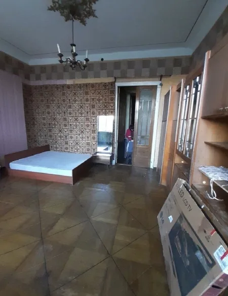 5-комнатная квартира, 220 м², Центр