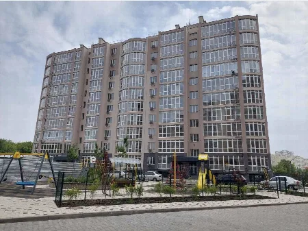 2-кімнатна квартира, 79 м², Теплий дім, Котовського