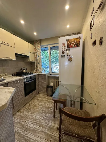 3-кімнатна квартира, 62 м², Таїрова