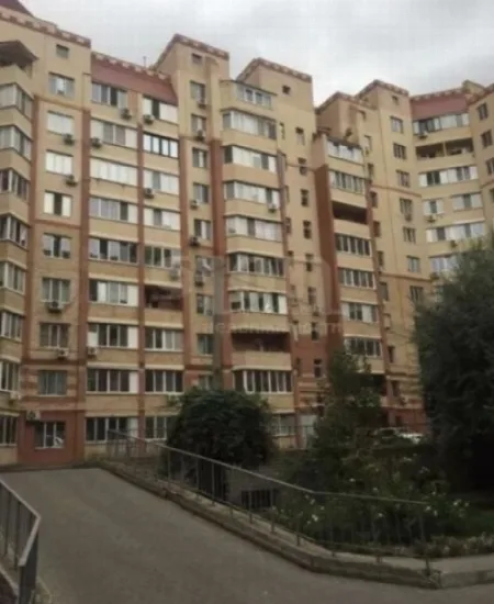 Коммерция, 141 м², Котовского
