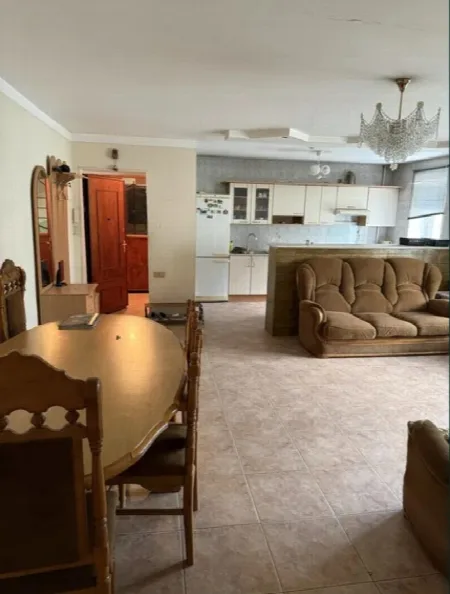 3-кімнатна квартира, 77 м², Черемушки