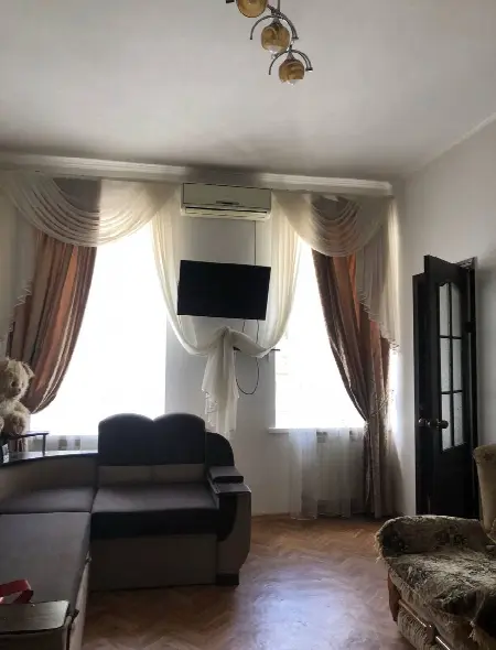 2-кімнатна квартира, 36 м², Центр