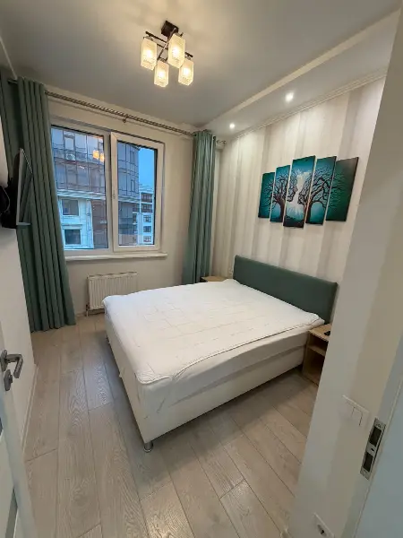 2-кімнатна квартира, 45 м², 25 Перлина, Центр