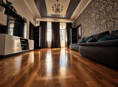 3-кімнатна квартира, 84 м², Центр