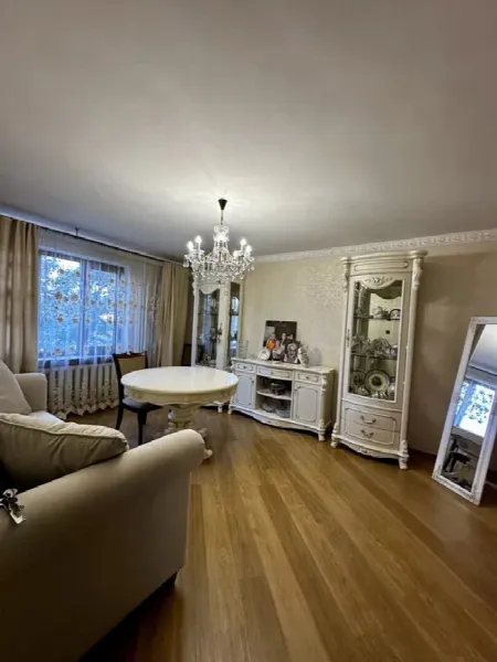 3-кімнатна квартира, 55 м², Фонтан