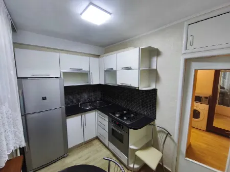 3-кімнатна квартира, 55 м², Черемушки