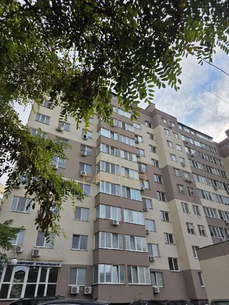Комерційна, 389 м², Будинок на Щорса, Черемушки