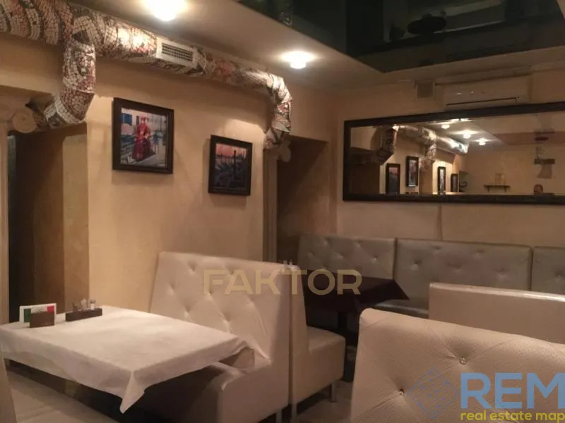 Ресторан/кафе 171 м², 1/2 пов., вул. Катерининська, Центр