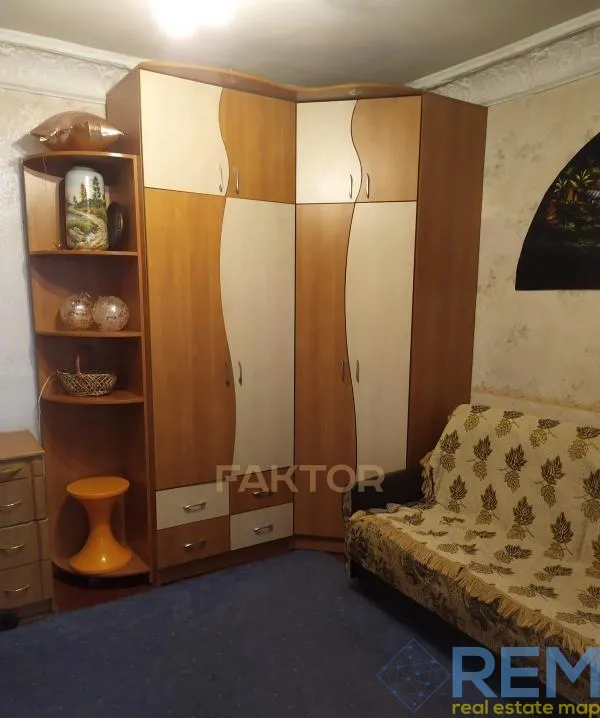 3-комн. квартира 64 м², этаж 1/2, ул. Осипова