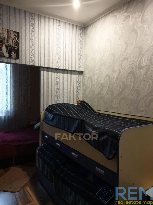 7-кімн. квартира 190 м², 3/3 пов., вул. Троїцька