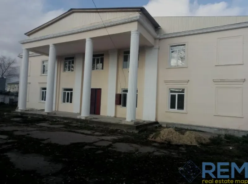 Commercial, 1 350 m², Slobidka