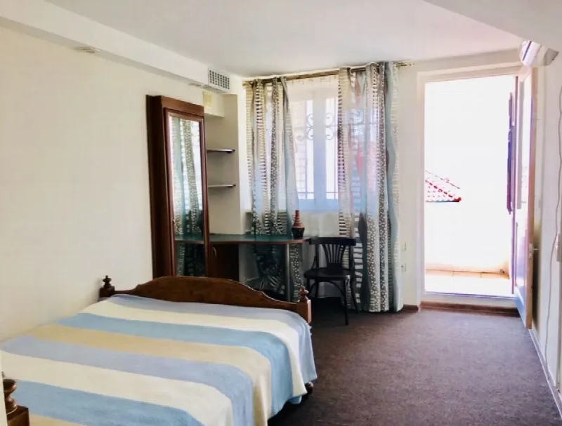 6-кімнатний будинок, 325 м², Чорноморка