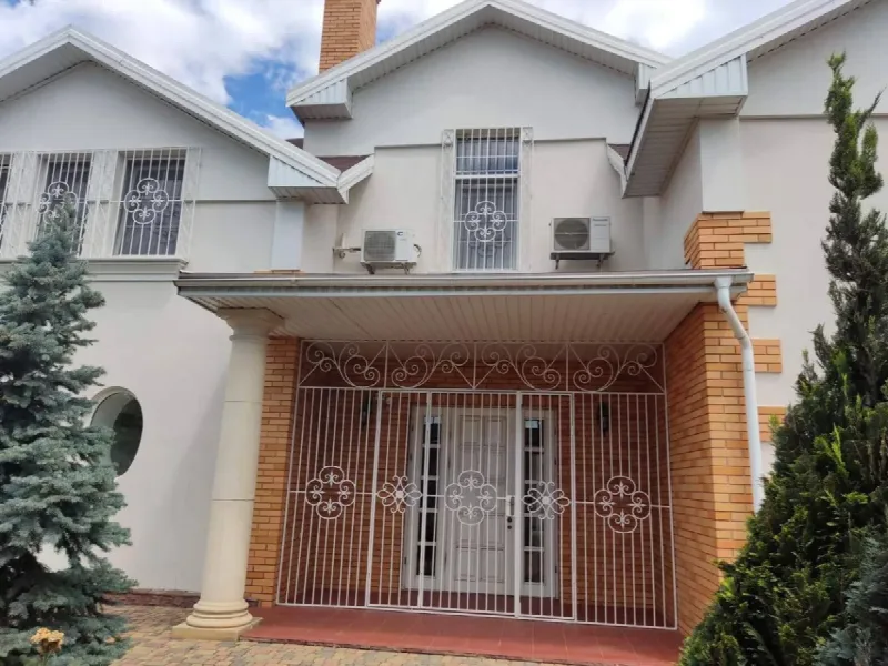 6-комнатный дом, 660 м², Молодёжное