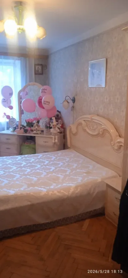 3-кімнатна квартира, 54 м², Центр