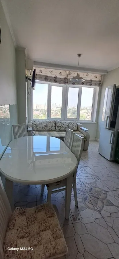 2-кімнатна квартира, 74 м², Люксембург, Молдаванка