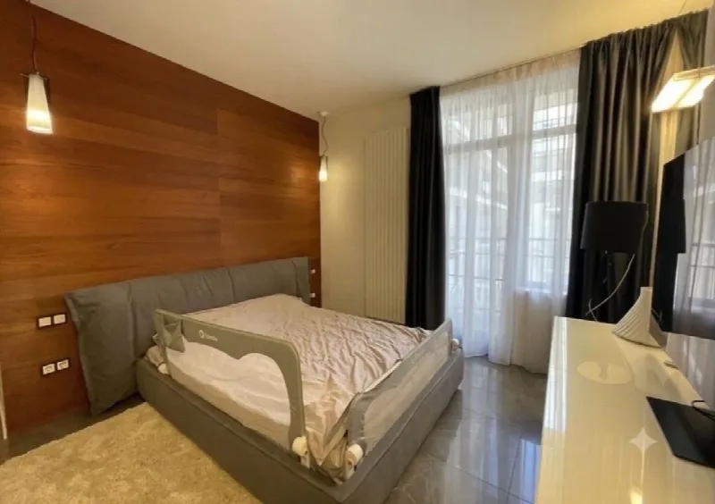 3-кімнатна квартира, 115 м², Будинок №1, Центр