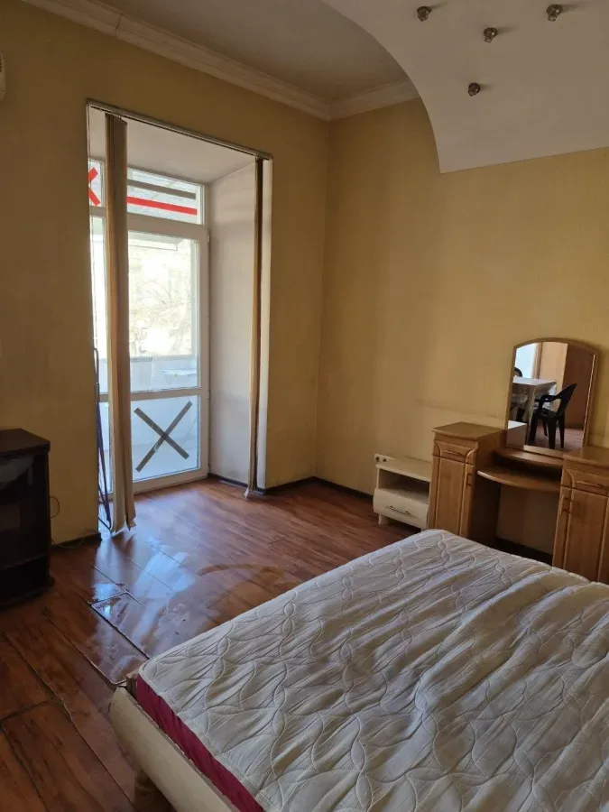 1-кімнатна квартира, 39 м², Центр