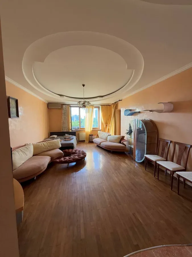 3-кімнатна квартира, 126 м², Билдинг, Шевченко-Французький