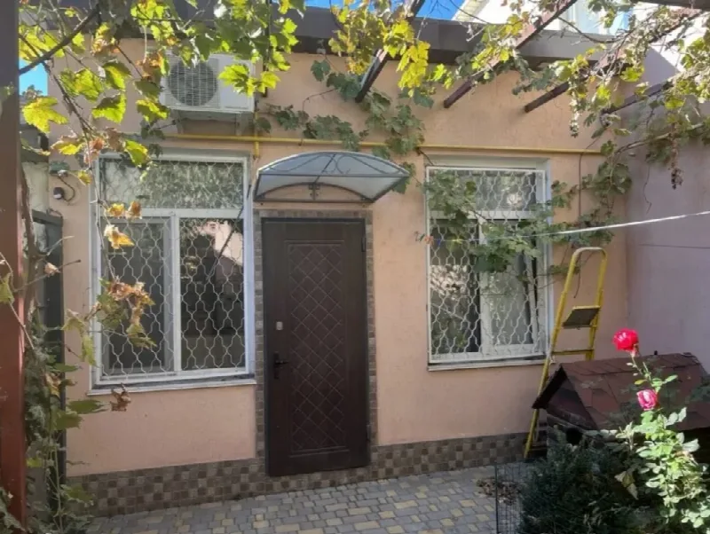 5-кімнатна квартира, 39 м², Ленпосьолок