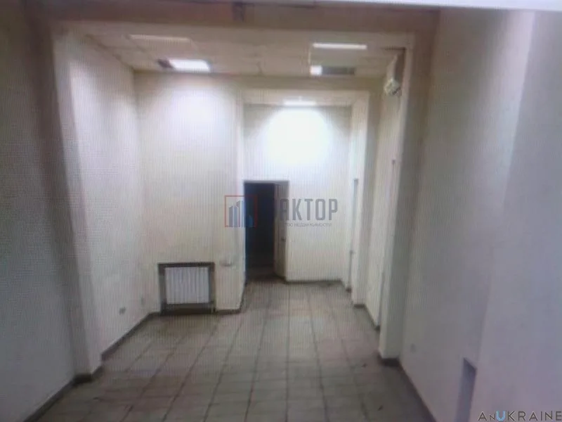 Комерційна, 50 м², Центр