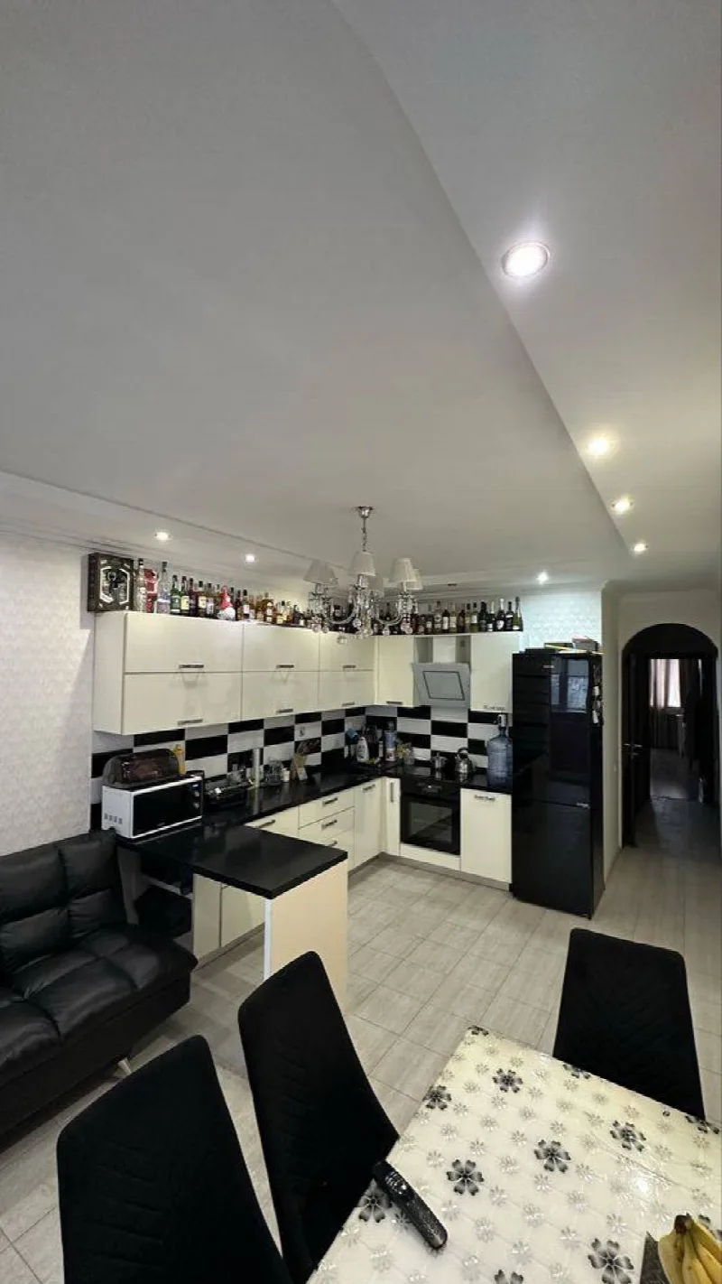 2-кімнатні, 75 м²