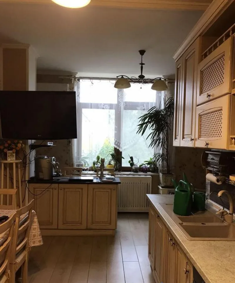 3-кімнатні, 105 м²