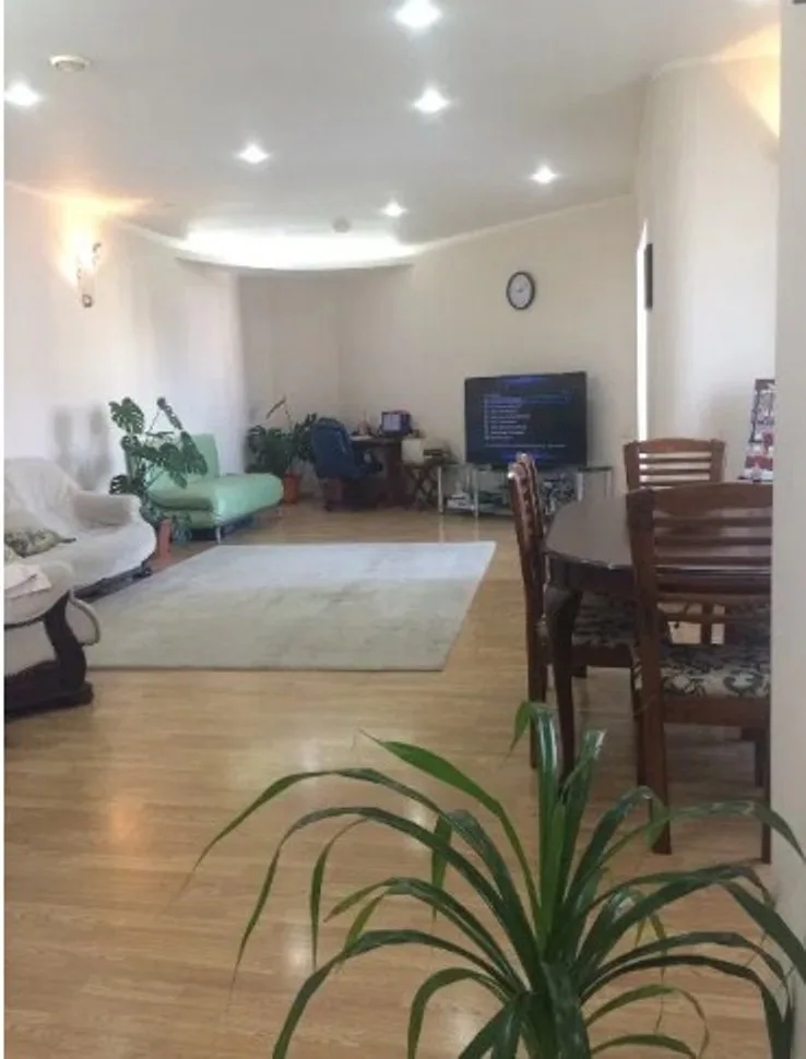 4-кімнатна квартира, 142 м², Фонтан