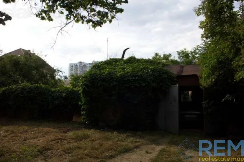 Land, 2 m², Fontan