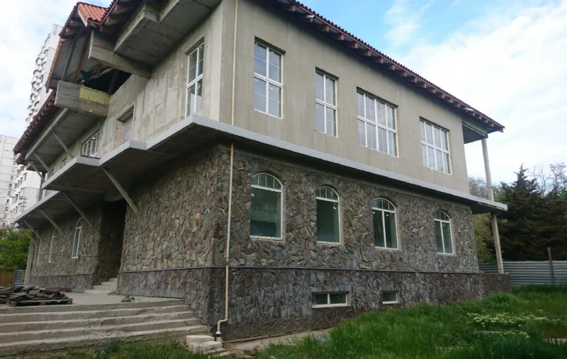 Комерційна, 1 550 м², Котовського