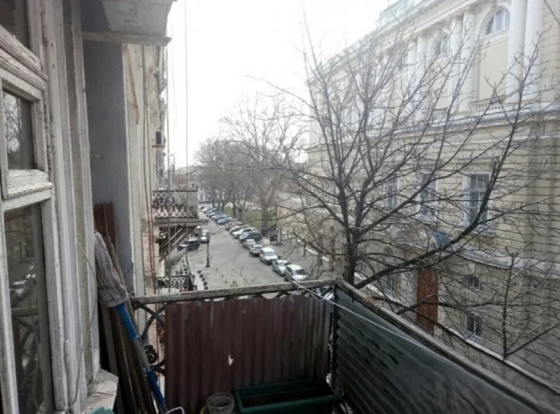 3-кімнатна квартира, 108 м², Центр