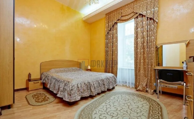 2-кімнатні, 70 м²
