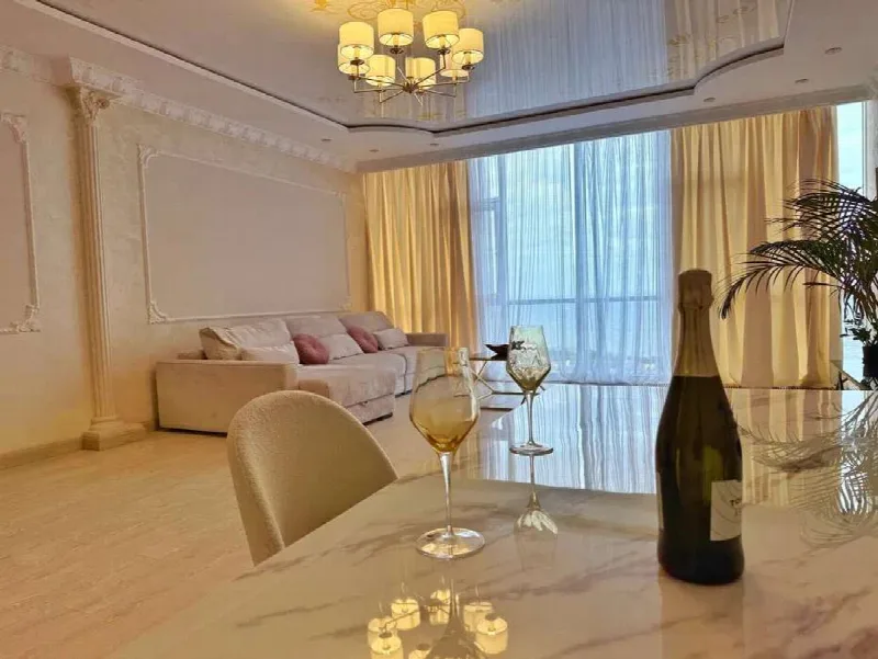 3-кімнатні, 150 м²