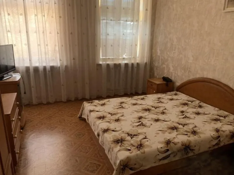 3-кімнатна квартира, 80 м², Центр
