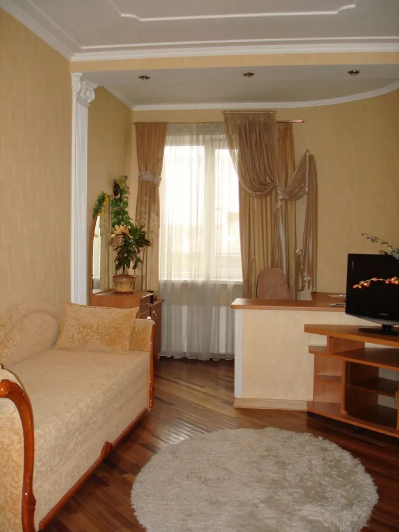 3-кімнатна квартира, 109 м², Центр