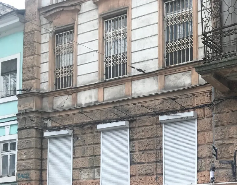 Комерційна, 94 м², Центр