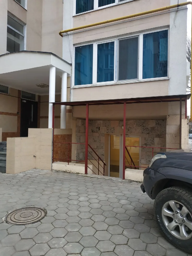 Коммерция, 50 м², Центр
