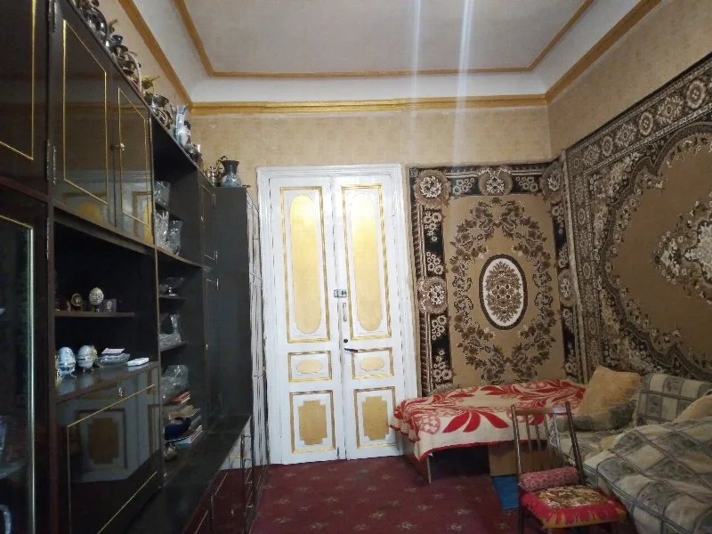 2-кімнатні, 80 м²