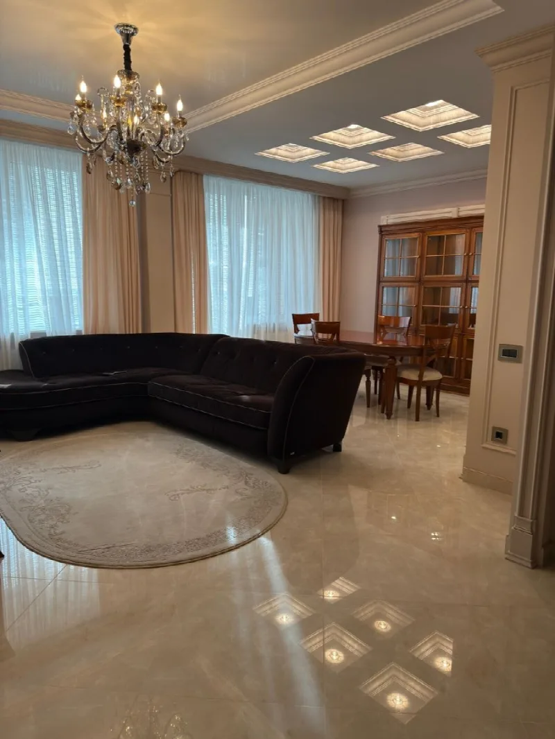 3-кімнатна квартира, 110 м², Армійський, Фонтан