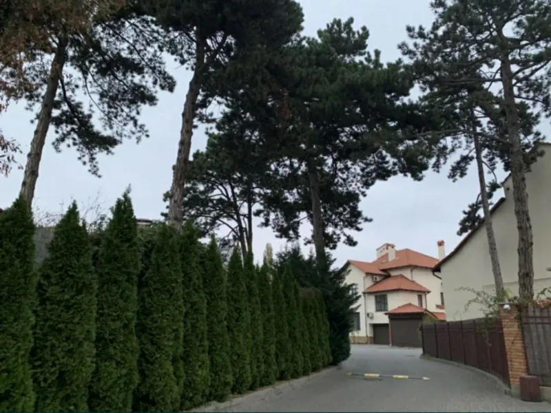 5-кімнатний будинок, 220 м², Таїрова
