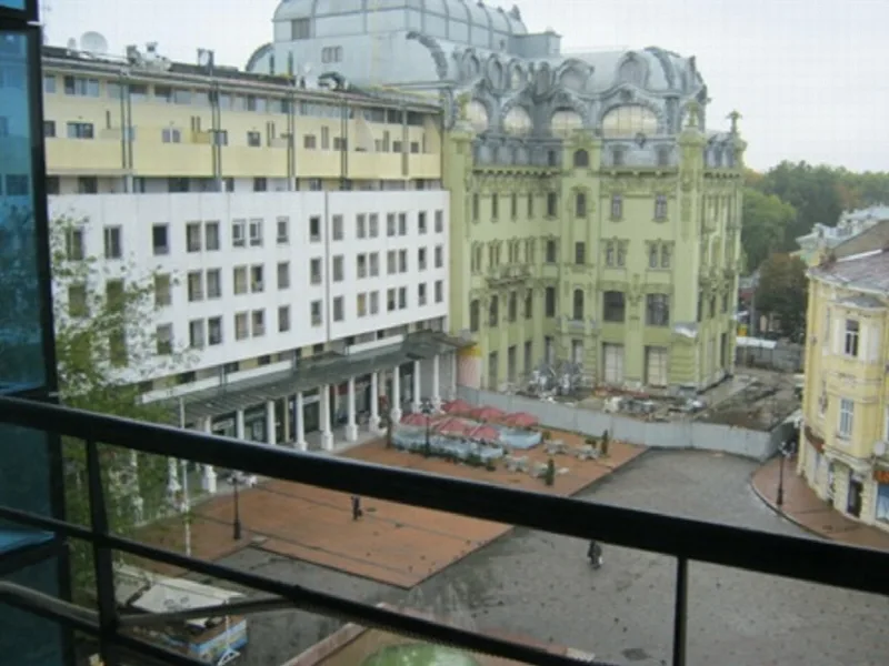 Коммерция, 138 м², Галерея Афина, Центр