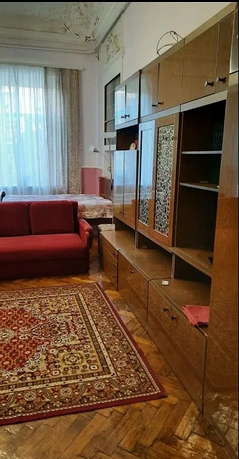 2-комнатная квартира, 74 м², Центр