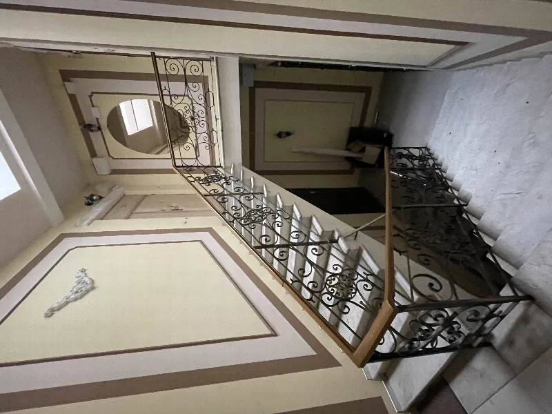 8-кімнатна квартира, 261 м², Центр