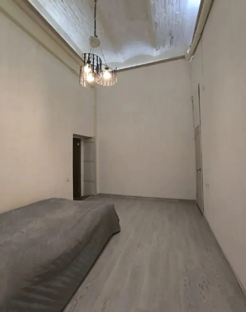 3-кімнатна квартира, 126 м², Центр