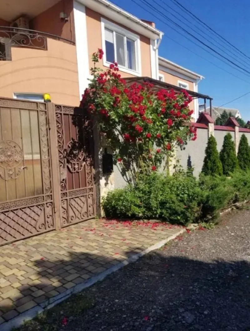 5-кімнатний будинок, 280 м², Чорноморка
