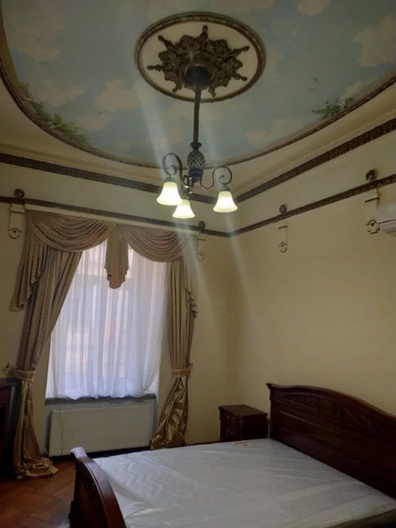 2-кімнатна квартира, 100 м², Центр