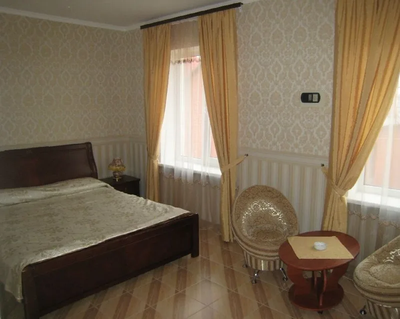 10-кімнатні, 623 м²